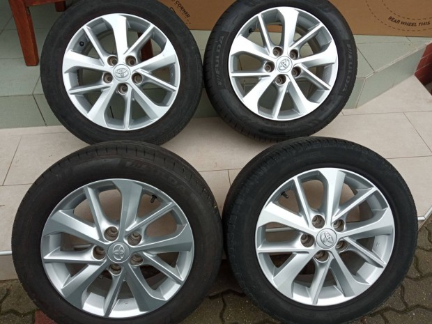 Toyota Auris Corolla felni gyári alufelni 16 16" 5x114,3 205/55 gumi