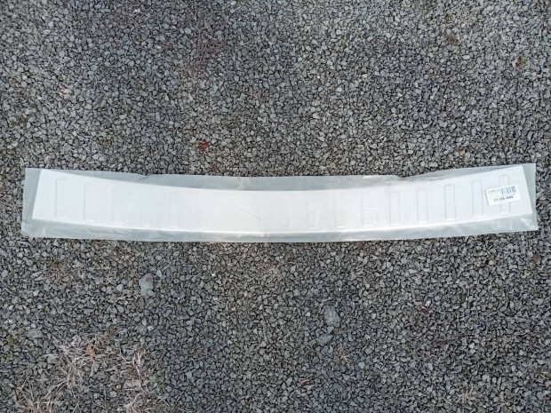 Toyota Auris Hybrid Kombi - l�kh�r�t� v�d�