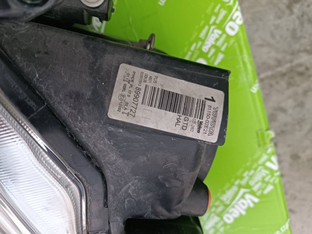 Toyota Auris II sérült fényszóró!