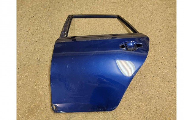 Toyota Auris Kombi Bal hátsó ajtó