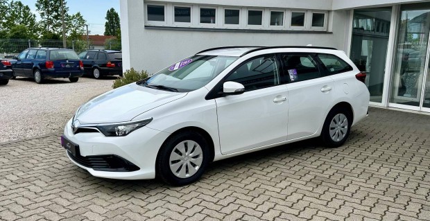 Toyota Auris Touring Sports 1.33 Active Trend G...