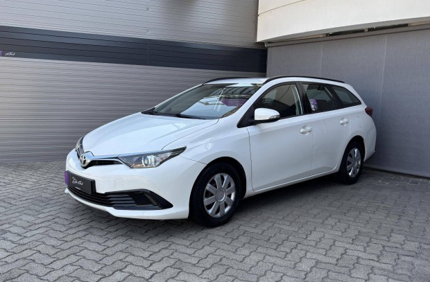 Toyota Auris Touring Sports 1.33 Active Trend G...