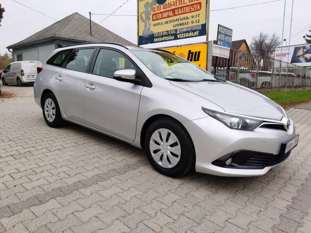 Toyota Auris Touring Sports 1.33 Active Trend /...