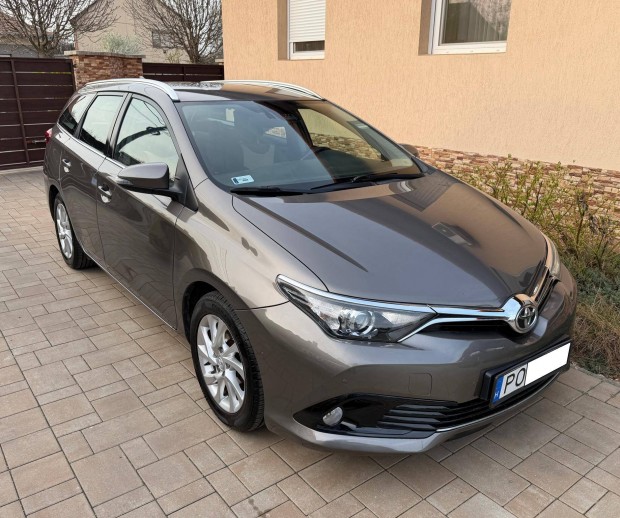 Toyota Auris Touring Sports 1.6 Active Comfort...