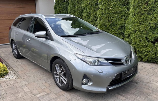 Toyota Auris Touring Sports 1.6 Active Kamera N...