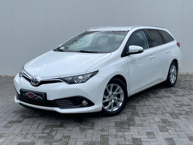 Toyota Auris Touring Sports 1.6 D-4D Executive...