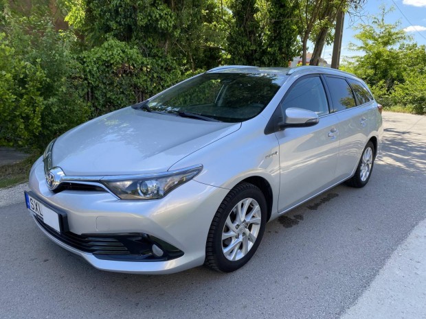 Toyota Auris Touring Sports 1.8 HSD Active MY17...