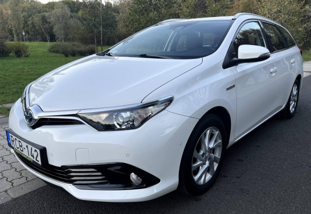 Toyota Auris Touring Sports 1.8 HSD Active MY17...