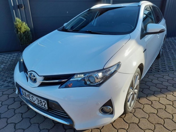 Toyota Auris Touring Sports 1.8 HSD Active Tren...