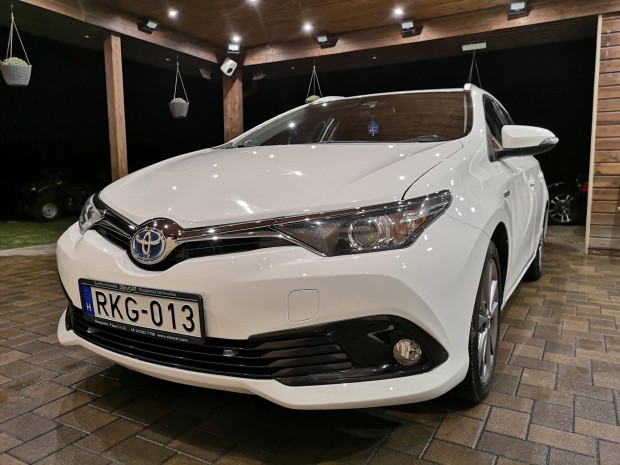 Toyota Auris Touring Sports 1.8 HSD Active Tren...