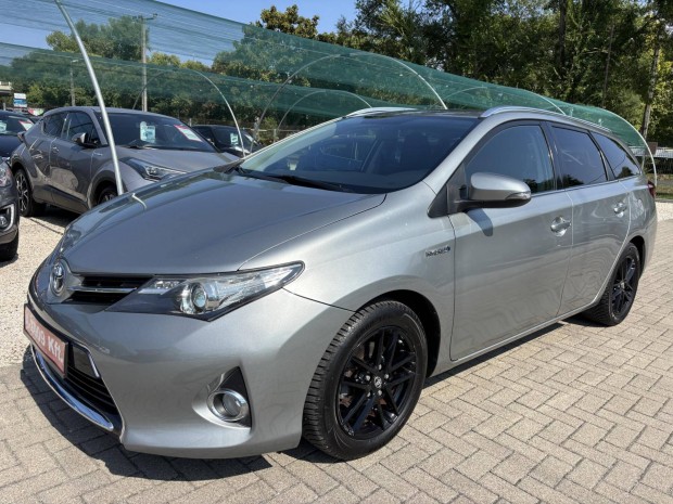 Toyota Auris Touring Sports 1.8 HSD Active Tren...