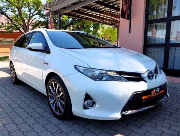 Toyota Auris Touring Sports 1.8 HSD Active (Aut...