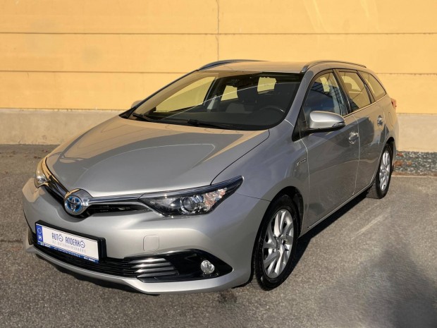 Toyota Auris Touring Sports 1.8 HSD Executive M...