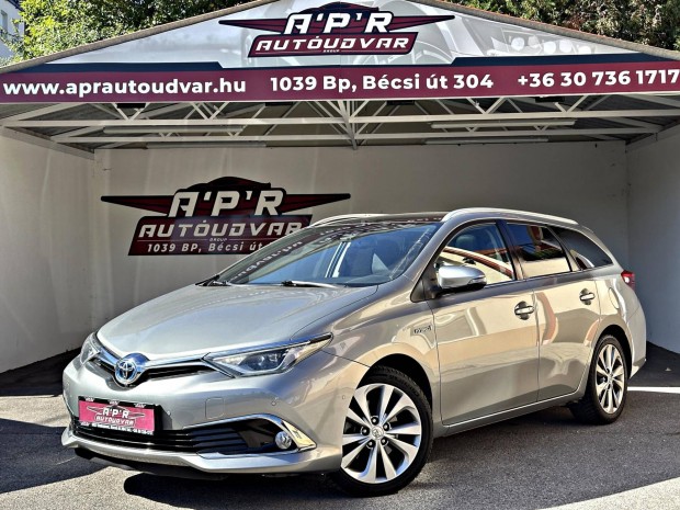 Toyota Auris Touring Sports 1.8 HSD Executive S...