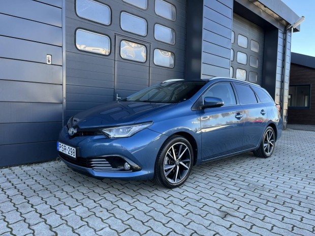 Toyota Auris Touring Sports 1.8 HSD Freestyle (...