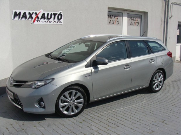 Toyota Auris Touring Sports 1.8 HSD Lounge (Aut...