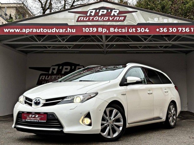 Toyota Auris Touring Sports 1.8 HSD Lounge (Aut...