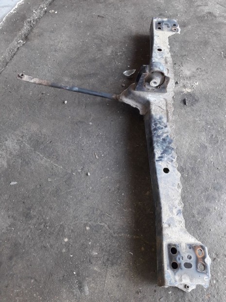 Toyota Auris Váltó Kereszttartó