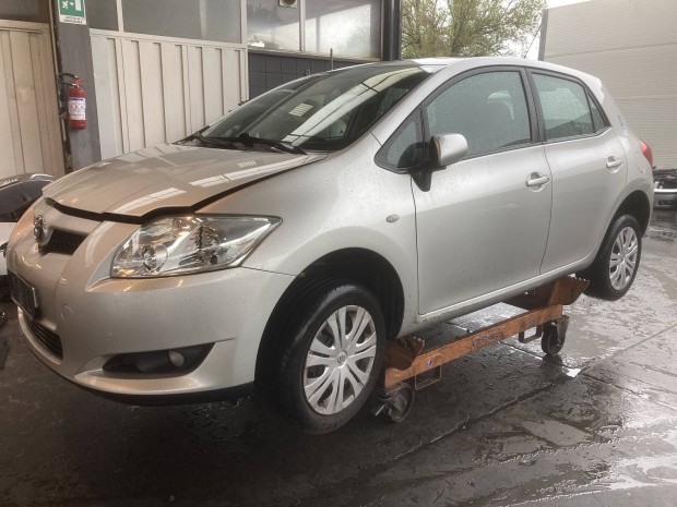 Toyota Auris ajtó