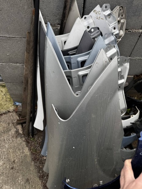 Toyota Auris els� s�rv�d�