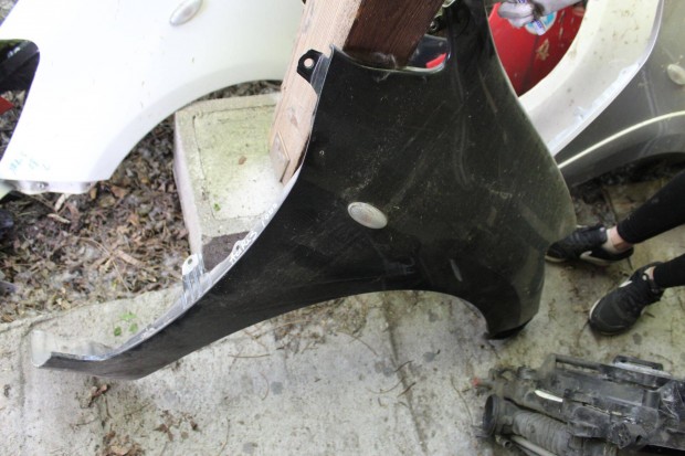 Toyota Auris jobb első sárvédő