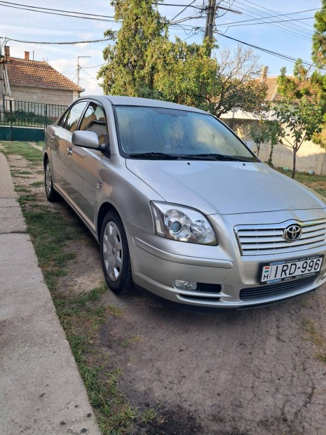 Toyota Avensis 165000km