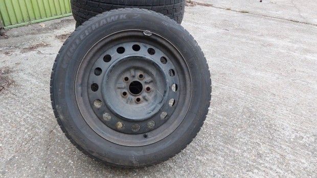 Toyota Avensis 16 colos 205/55R16 M+S 4 db komplett kerék