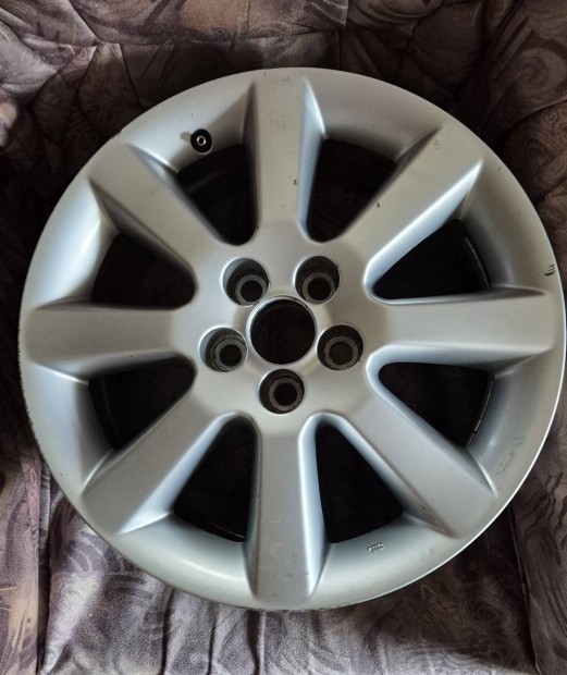 Toyota Avensis 16-os gy�ri alufelni elad� Szegeden.