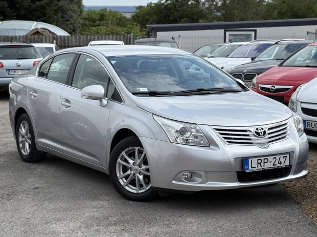 Toyota Avensis 1.6 75.000Km!! Magyarországi!Sér...