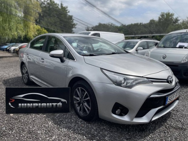 Toyota Avensis 1.6 84000 km-rel újszerű költség...