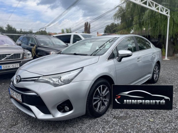 Toyota Avensis 1.6 84000 km-rel újszerű költség...