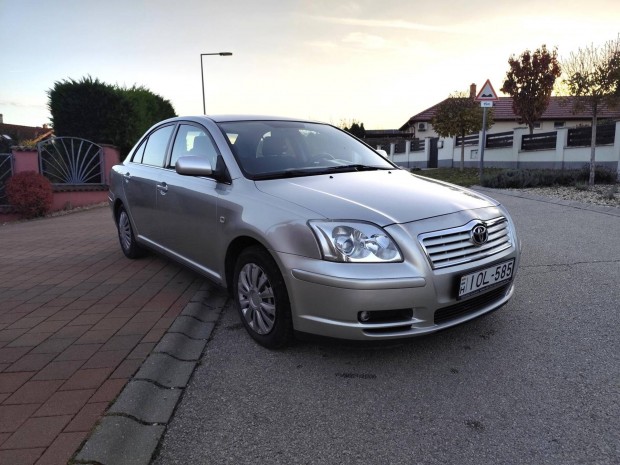 Toyota Avensis 1.6 Benzines. Friss Vizsga!