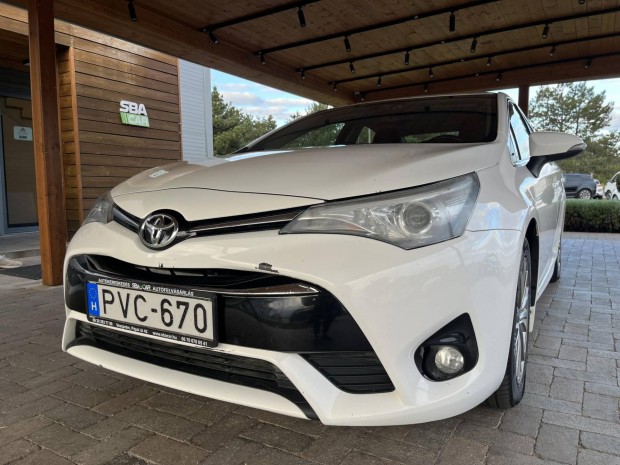 Toyota Avensis 1.6 D-4D Active PVC-670