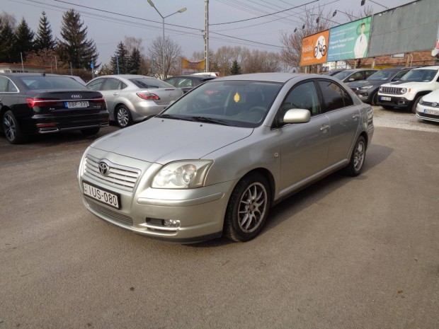 Toyota Avensis 1.6 Linea Terra