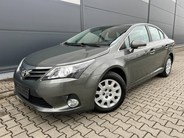 Toyota Avensis 1.6 Terra !! Szervízkönyves !! 1...