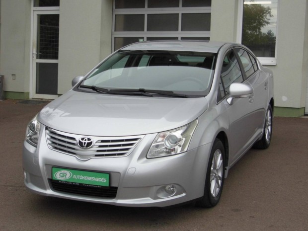 Toyota Avensis 1.6 Travel Navigci-Tempomat-DI...
