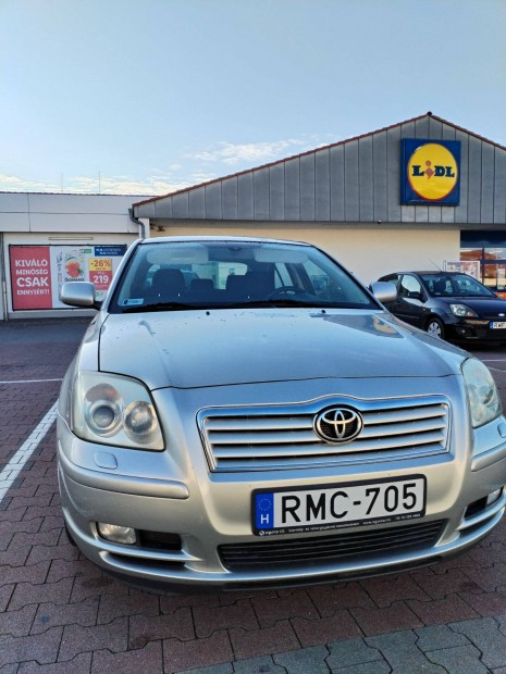 Toyota Avensis 1.8 1 v vizsgval