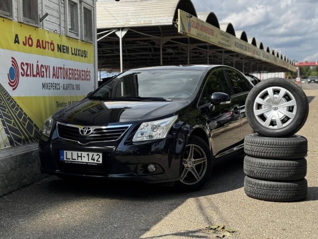 Toyota Avensis 1.8 ITT és Most Akció!!! Szép ÁL...