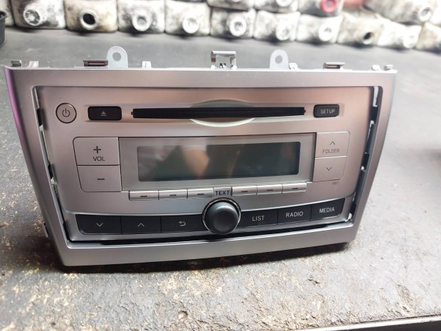 Toyota Avensis 2013 fejegység audio hifi