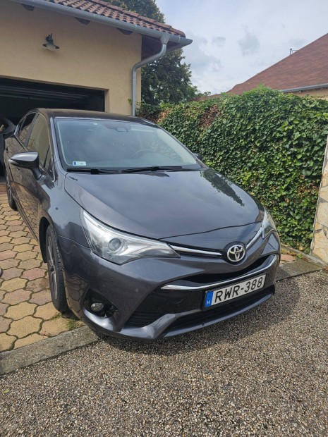 Toyota Avensis 2.0 D-4D Active Trend+
