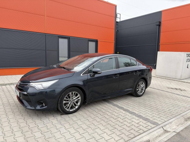 Toyota Avensis 2.0 D-4D Executive Vezetett szer...