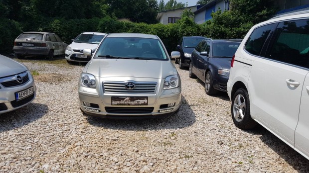 Toyota Avensis 2.0 D Sol Comfort Xenon-Navigci...