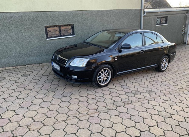 Toyota Avensis 2.0 D Sol Executive M.O.-i 1.Tul...