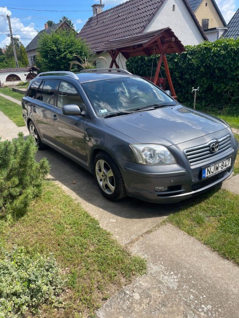 Toyota Avensis 2.0 kombi