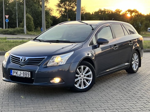 Toyota Avensis 2.2 D-4D Executive