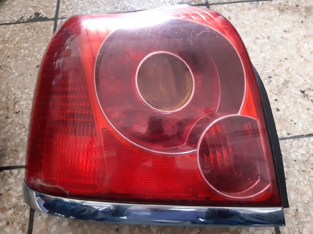 Toyota Avensis Bal Hátsó Lámpa