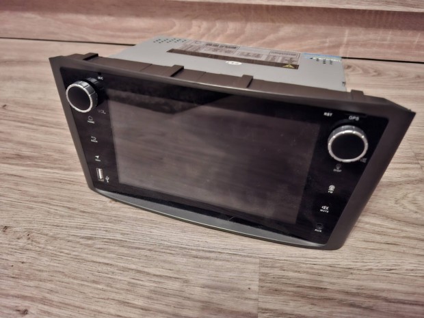 Toyota Avensis T25 android fejegys�g