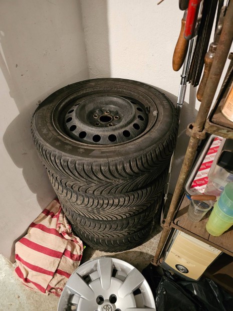 Toyota Avensis T25 tligumi aclfelni