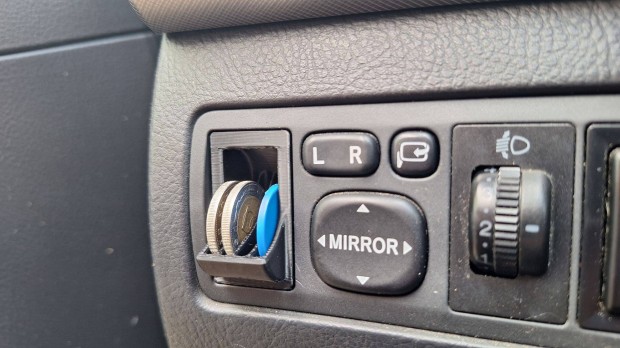 Toyota Avensis T25 vakgomb hely�re be�p�thet� p�nz�rme tart�
