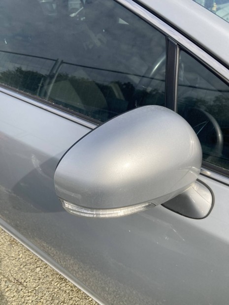 Toyota Avensis T27 jobb oldali visszapillantó (1F7 színkód)